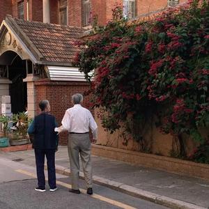 大学男生上课撸管视频
